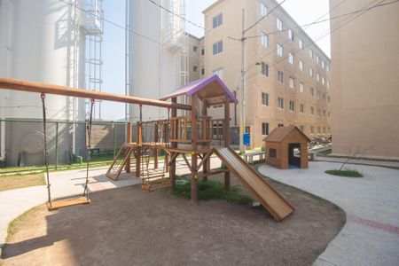 Apartamento para alugar com 40m², 2 quartos e 1 vaga Apartamento para alugar com 40m², 2 quartos e 1 vagaÁrea comum - Playground