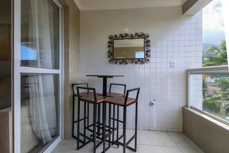 Apartamento para alugar com 64m², 2 quartos e 1 vaga Apartamento para alugar com 64m², 2 quartos e 1 vagaSacada