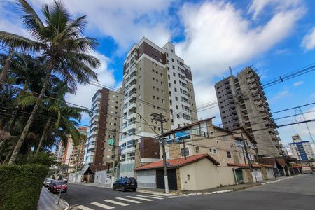 Apartamento para alugar com 64m², 2 quartos e 1 vaga Apartamento para alugar com 64m², 2 quartos e 1 vagaFachada