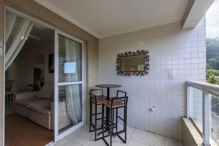 Apartamento para alugar com 64m², 2 quartos e 1 vaga Apartamento para alugar com 64m², 2 quartos e 1 vagaSacada
