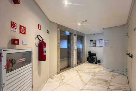 Apartamento para alugar com 64m², 2 quartos e 1 vaga Apartamento para alugar com 64m², 2 quartos e 1 vagaHall de entrada