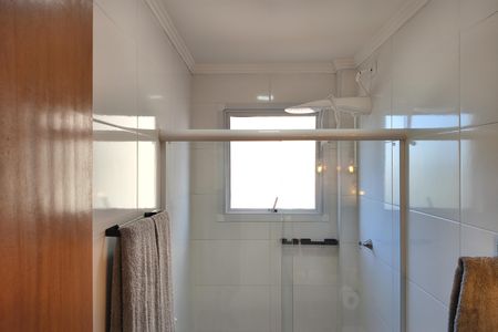 Apartamento para alugar com 64m², 2 quartos e 1 vaga Apartamento para alugar com 64m², 2 quartos e 1 vagaBanheiro da Suíte