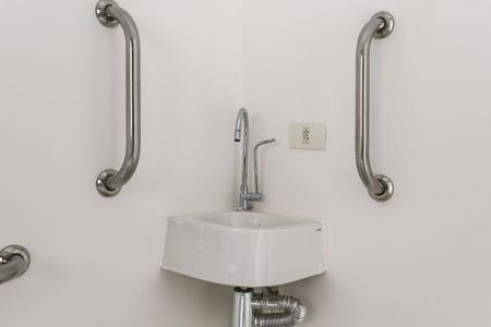 Apartamento para alugar com 37m², 1 quarto e 1 vaga Apartamento para alugar com 37m², 1 quarto e 1 vagaBanheiro