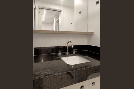 Studio para alugar com 33m², 1 quarto e sem vaga Studio para alugar com 33m², 1 quarto e sem vagaBanheiro