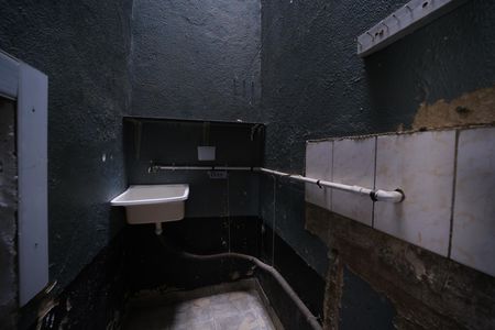 Casa de condomínio à venda com 75m², 2 quartos e 1 vagaÁrea de Serviço