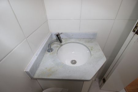 Casa de condomínio à venda com 65m², 2 quartos e 1 vagaQuarto 2 - Banheiro