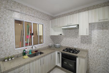 Casa de condomínio à venda com 65m², 2 quartos e 1 vagaCozinha