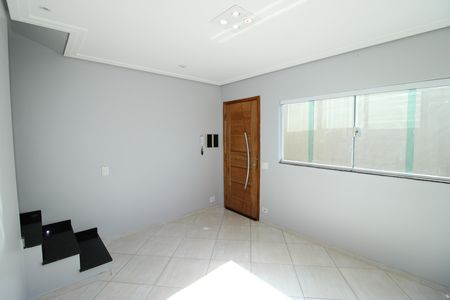 Sala de casa de condomínio à venda com 2 quartos, 65m² em Vila Monte Santo, São Paulo