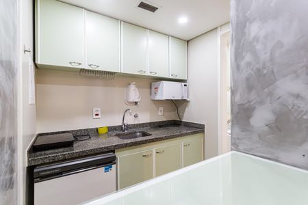 Apartamento à venda com 37m², 1 quarto e 1 vaga Apartamento à venda com 37m², 1 quarto e 1 vagaCozinha