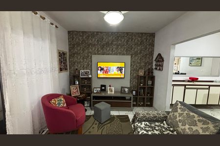 Casa à venda com 138m², 3 quartos e 2 vagas Casa à venda com 138m², 3 quartos e 2 vagasSala