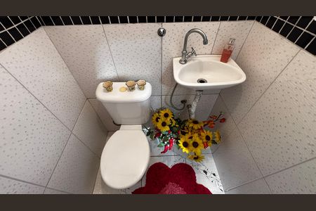 Casa à venda com 138m², 3 quartos e 2 vagas Casa à venda com 138m², 3 quartos e 2 vagasÁrea de Serviço - Banheiro