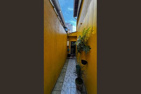 Casa à venda com 138m², 3 quartos e 2 vagas Casa à venda com 138m², 3 quartos e 2 vagasCorredor