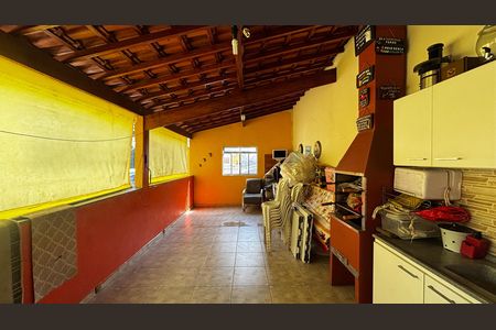 Casa à venda com 138m², 3 quartos e 2 vagas Casa à venda com 138m², 3 quartos e 2 vagasÁrea de Serviço