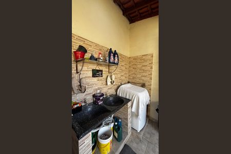 Casa à venda com 138m², 3 quartos e 2 vagas Casa à venda com 138m², 3 quartos e 2 vagasÁrea de Serviço