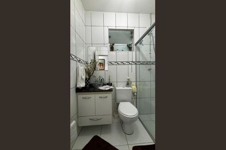 Casa à venda com 138m², 3 quartos e 2 vagas Casa à venda com 138m², 3 quartos e 2 vagasBanheiro