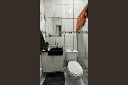 Casa à venda com 138m², 3 quartos e 2 vagas Casa à venda com 138m², 3 quartos e 2 vagasBanheiro da Suíte