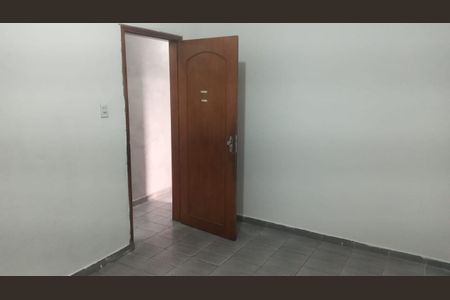Quarto de casa à venda com 5 quartos, 185m² em São Domingos, São Paulo