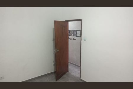 Casa à venda com 185m², 5 quartos e 2 vagas Casa à venda com 185m², 5 quartos e 2 vagasQuarto