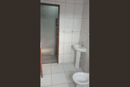 Banheiro de casa à venda com 5 quartos, 185m² em São Domingos, São Paulo