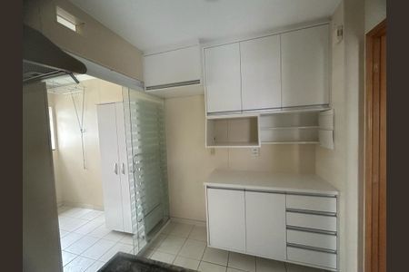 Apartamento para alugar com 72m², 3 quartos e 2 vagasCozinha