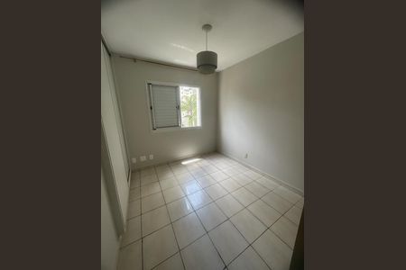 Apartamento para alugar com 72m², 3 quartos e 2 vagasQuarto 2