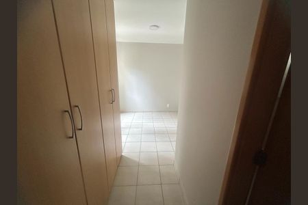 Apartamento para alugar com 72m², 3 quartos e 2 vagasQuarto 3
