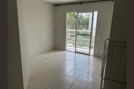 Sala de apartamento para alugar com 3 quartos, 72m² em Cidade São Francisco, São Paulo