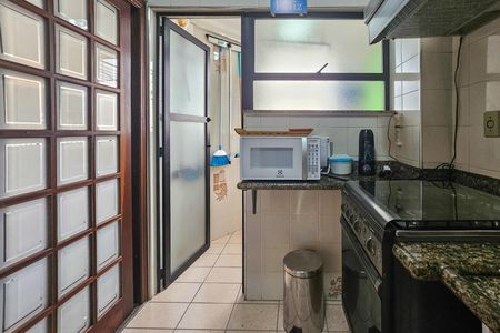 Apartamento para alugar com 70m², 2 quartos e 1 vaga