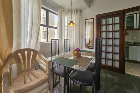 Apartamento para alugar com 70m², 2 quartos e 1 vaga