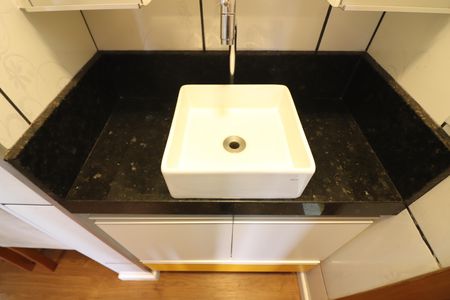 Apartamento à venda com 44m², 2 quartos e 1 vagaBanheiro Social