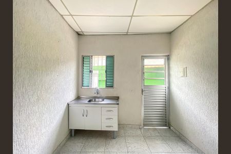 Kitnet de kitnet/studio para alugar com 1 quarto, 15m² em Vila Nivi, São Paulo