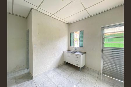 Kitnet de kitnet/studio para alugar com 1 quarto, 15m² em Vila Nivi, São Paulo