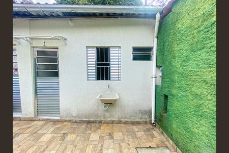 Área de Serviço de kitnet/studio para alugar com 1 quarto, 15m² em Vila Nivi, São Paulo