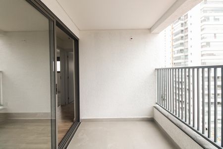 Apartamento à venda com 47m², 2 quartos e 1 vaga Apartamento à venda com 47m², 2 quartos e 1 vagaVaranda