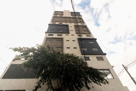 Apartamento à venda com 47m², 2 quartos e 1 vaga Apartamento à venda com 47m², 2 quartos e 1 vagaFachada