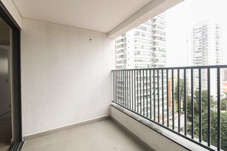 Apartamento à venda com 47m², 2 quartos e 1 vaga Apartamento à venda com 47m², 2 quartos e 1 vagaVaranda