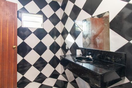 Casa para alugar com 26m², 1 quarto e 1 vaga Casa para alugar com 26m², 1 quarto e 1 vagaBanheiro