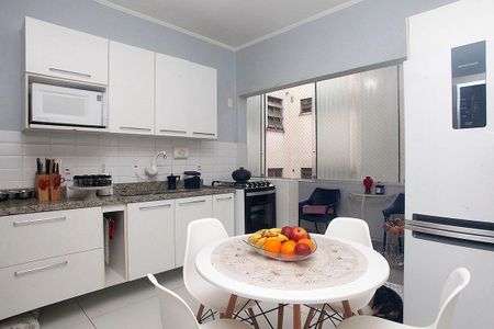 Apartamento à venda com 131m², 3 quartos e sem vagaCozinha