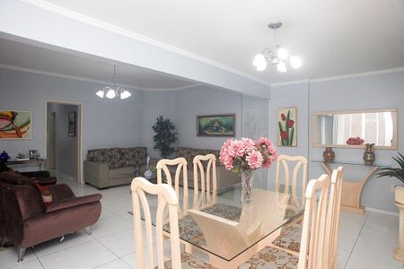 Apartamento à venda com 131m², 3 quartos e sem vagaSala