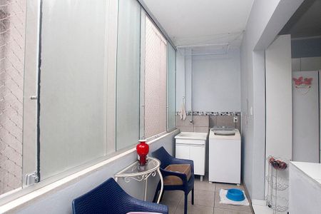 Apartamento à venda com 131m², 3 quartos e sem vagaÁrea de Serviço + Despensa