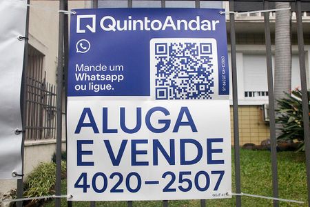Plaquinha de apartamento à venda com 3 quartos, 131m² em Santana, Porto Alegre