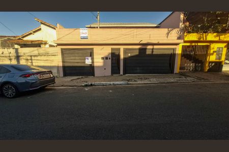 Casa à venda com 4 quartos, 200m² em Cidade Dutra, São Paulo