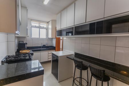 Apartamento à venda com 93m², 3 quartos e 2 vagas Apartamento à venda com 93m², 3 quartos e 2 vagasCozinha