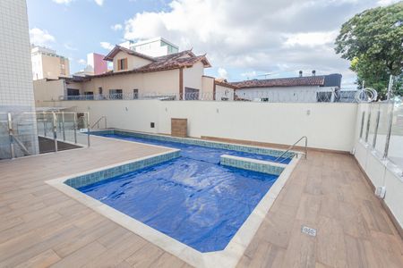 Apartamento à venda com 93m², 3 quartos e 2 vagas Apartamento à venda com 93m², 3 quartos e 2 vagasÁrea comum - Piscina