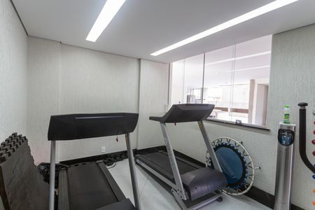 Apartamento à venda com 93m², 3 quartos e 2 vagas Apartamento à venda com 93m², 3 quartos e 2 vagasÁrea comum - Academia