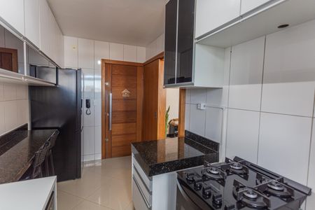 Apartamento à venda com 93m², 3 quartos e 2 vagas Apartamento à venda com 93m², 3 quartos e 2 vagasCozinha