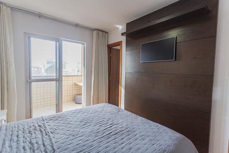 Apartamento à venda com 93m², 3 quartos e 2 vagas Apartamento à venda com 93m², 3 quartos e 2 vagasSuíte