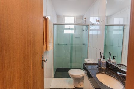 Apartamento à venda com 93m², 3 quartos e 2 vagas Apartamento à venda com 93m², 3 quartos e 2 vagasBanheiro da Suíte