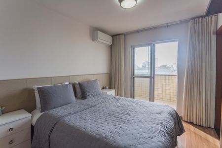Apartamento à venda com 93m², 3 quartos e 2 vagas Apartamento à venda com 93m², 3 quartos e 2 vagasSuíte