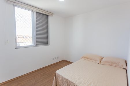 Apartamento à venda com 93m², 3 quartos e 2 vagas Apartamento à venda com 93m², 3 quartos e 2 vagasQuarto 3